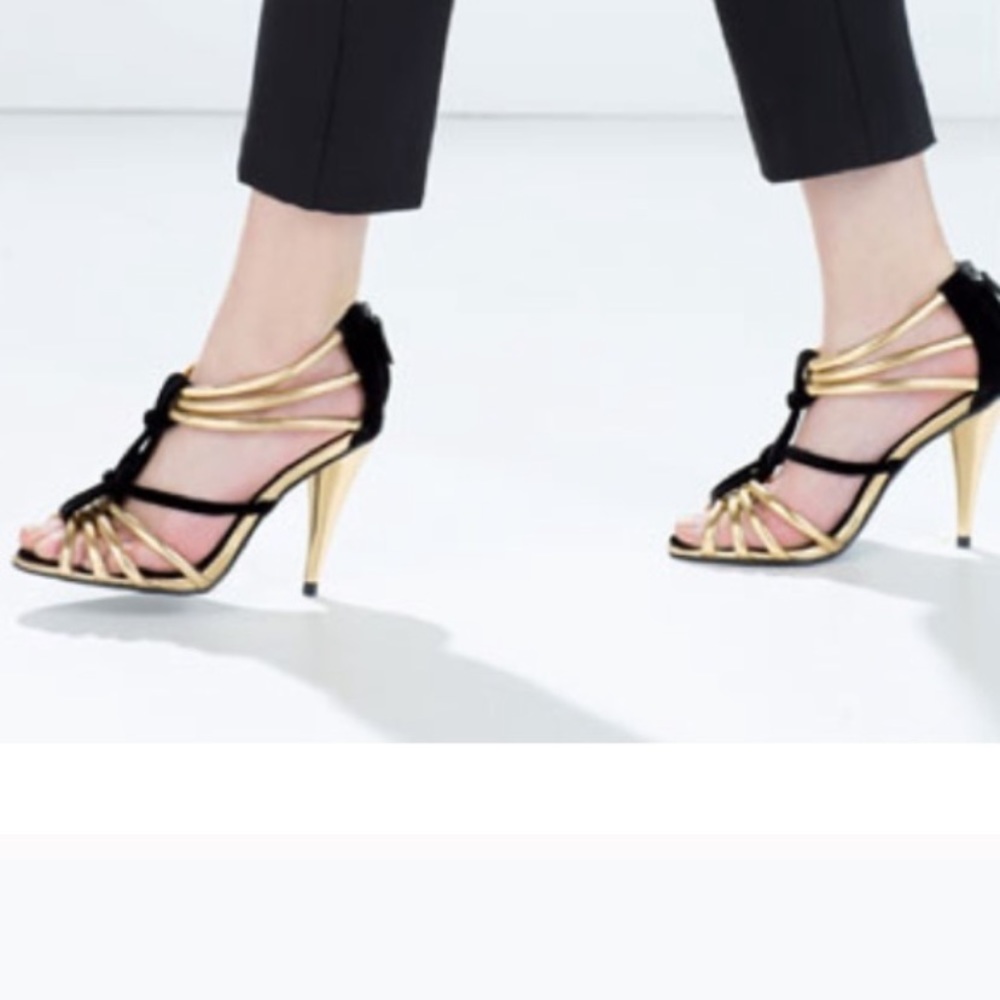Brand New Zara Gold and Black Sandals Size 7.5